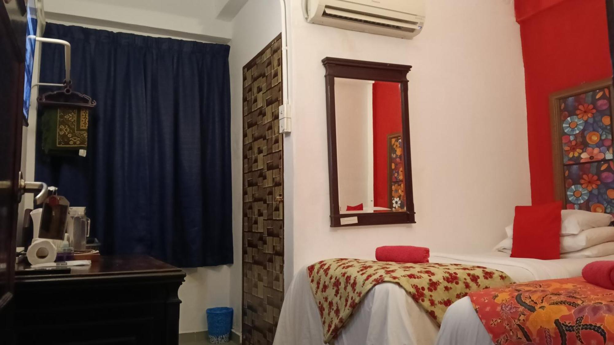 Forest Paradise Inn Teluk Bahang Private Malay Traditional House Concept Hotel By Wan Szoba fotó